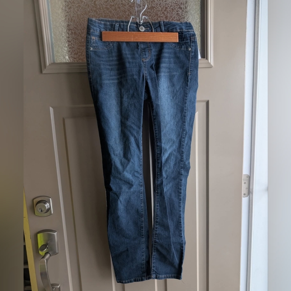 🩶3/$20 5/$30 7/$40🩶Wonens Sz 28 Jeans